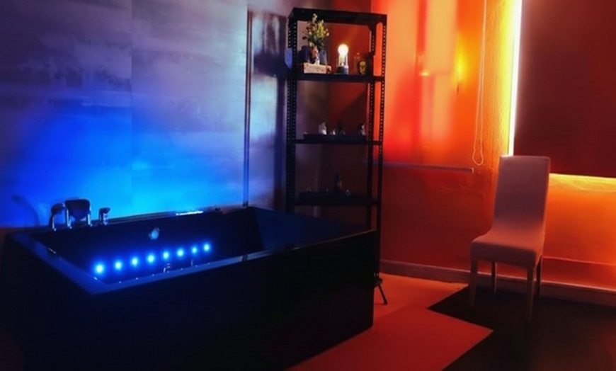 Image 4: Masaje sensitivo-sensorial, cuerpo a cuerpo o ritual prémium