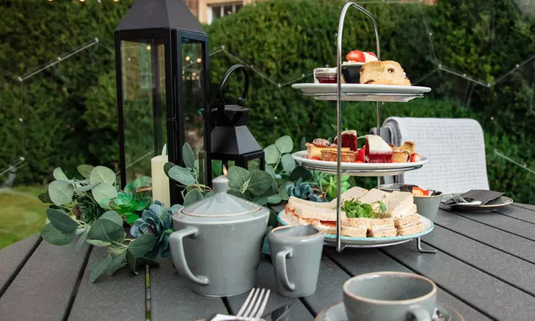 Toast the Day—Tea with Pimms or Prosecco for 1–4