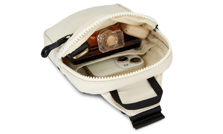 Image 33: Men's Lightweight Dalily Crossbody Bag 