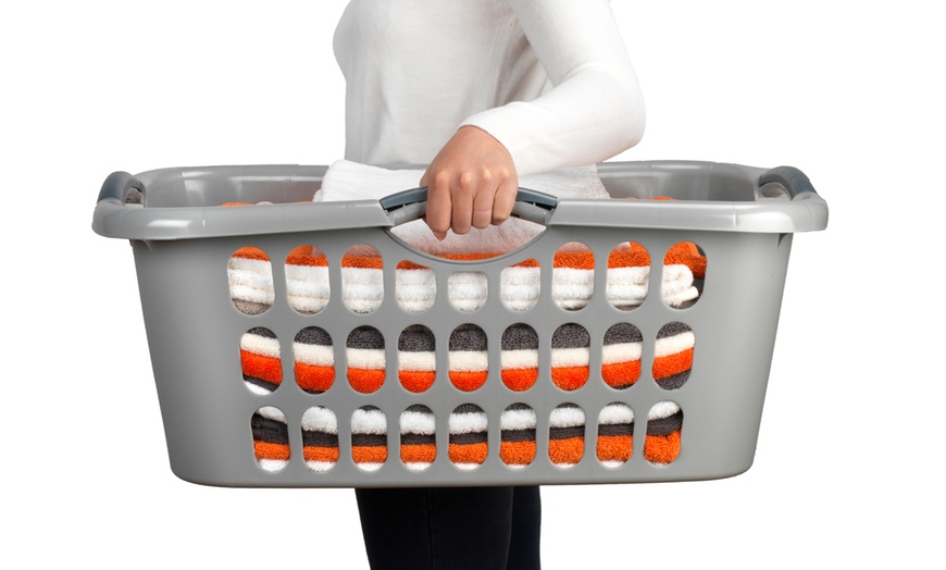 Image 5: Beldray Hip Hugger Laundry Basket