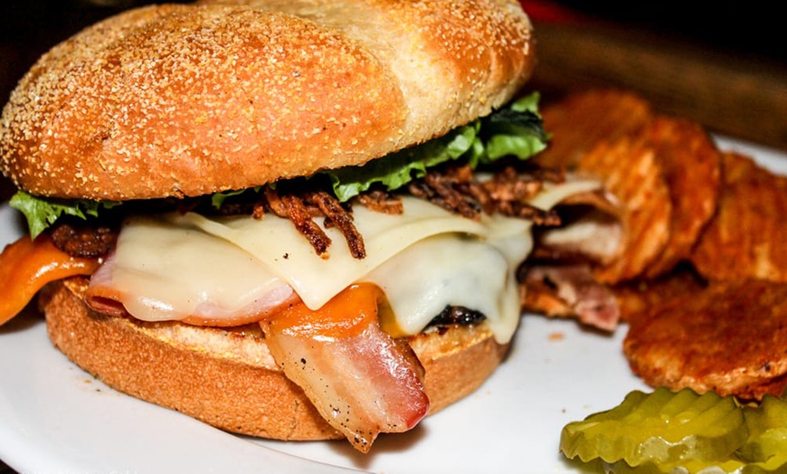 Image 2: Savor Delicious Dishes with $40 or $80 Toward Food and Drinks