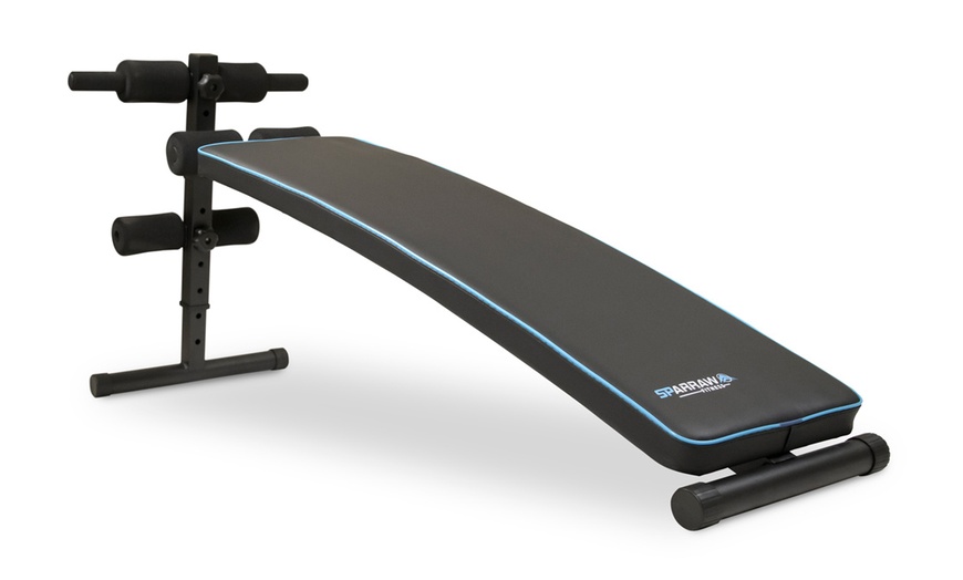 Image 2: Equipements de fitness Sparraw : machine squats, banc, vélo, rameur