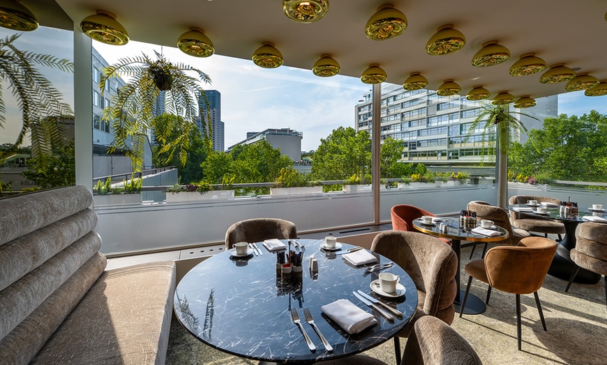 Image 3: Großes Frühstücksbuffet inkl. Heißgetränken, Säften & Sekt