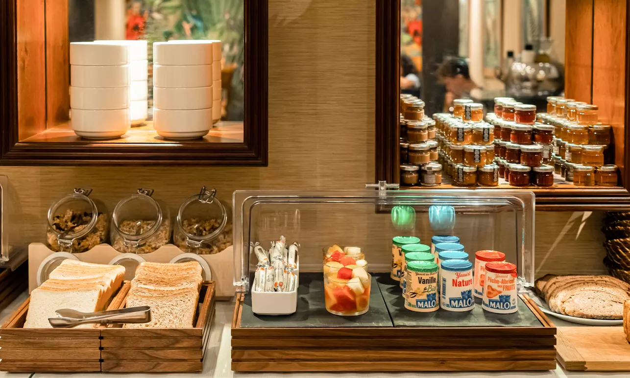 Paris: Klassik-Doppelzimmer, opt. mit Frühstück