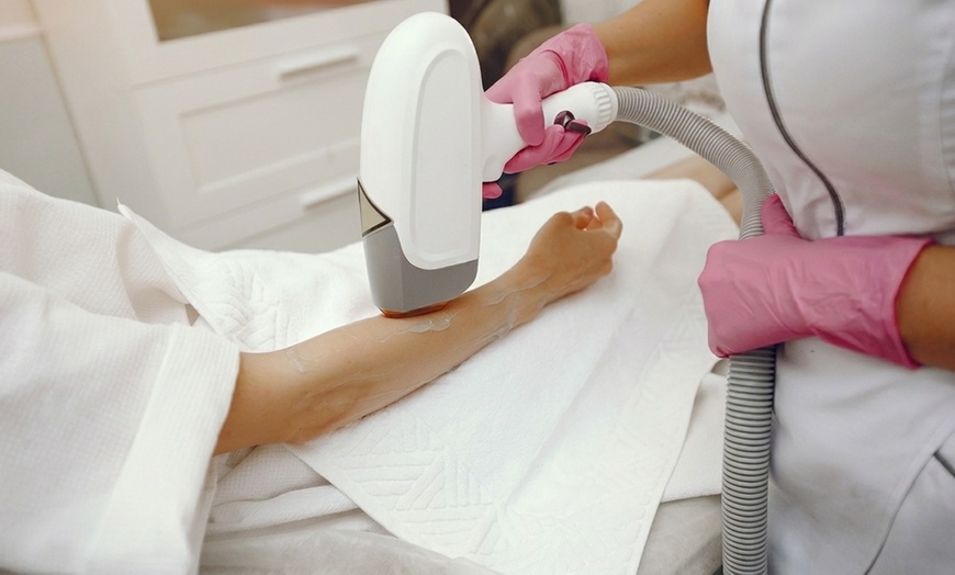 Image 2: Advanced Laser Hair Reduction for Smooth, Maintenance-Free Skin
