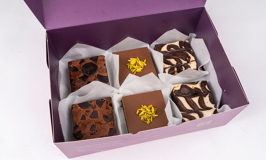 Image 3: Choice Of 12 Cupcake Box Or Spend AED 50, 100 Or 200 On Anything