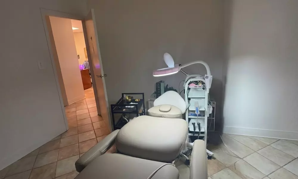 One, Three or Five 60-Min Chemical Peel Facial Sessions for Skin Glow