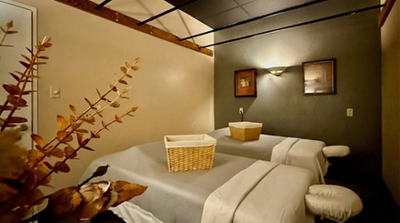 One 60 Minute Couples Massage with Aroma Oil and Hot Stone - Bangkok Sensation Massage and Spa
