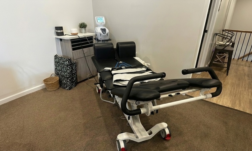 Image 4: Chiropractic Package: Exam, X-Rays, 60-Min Massage