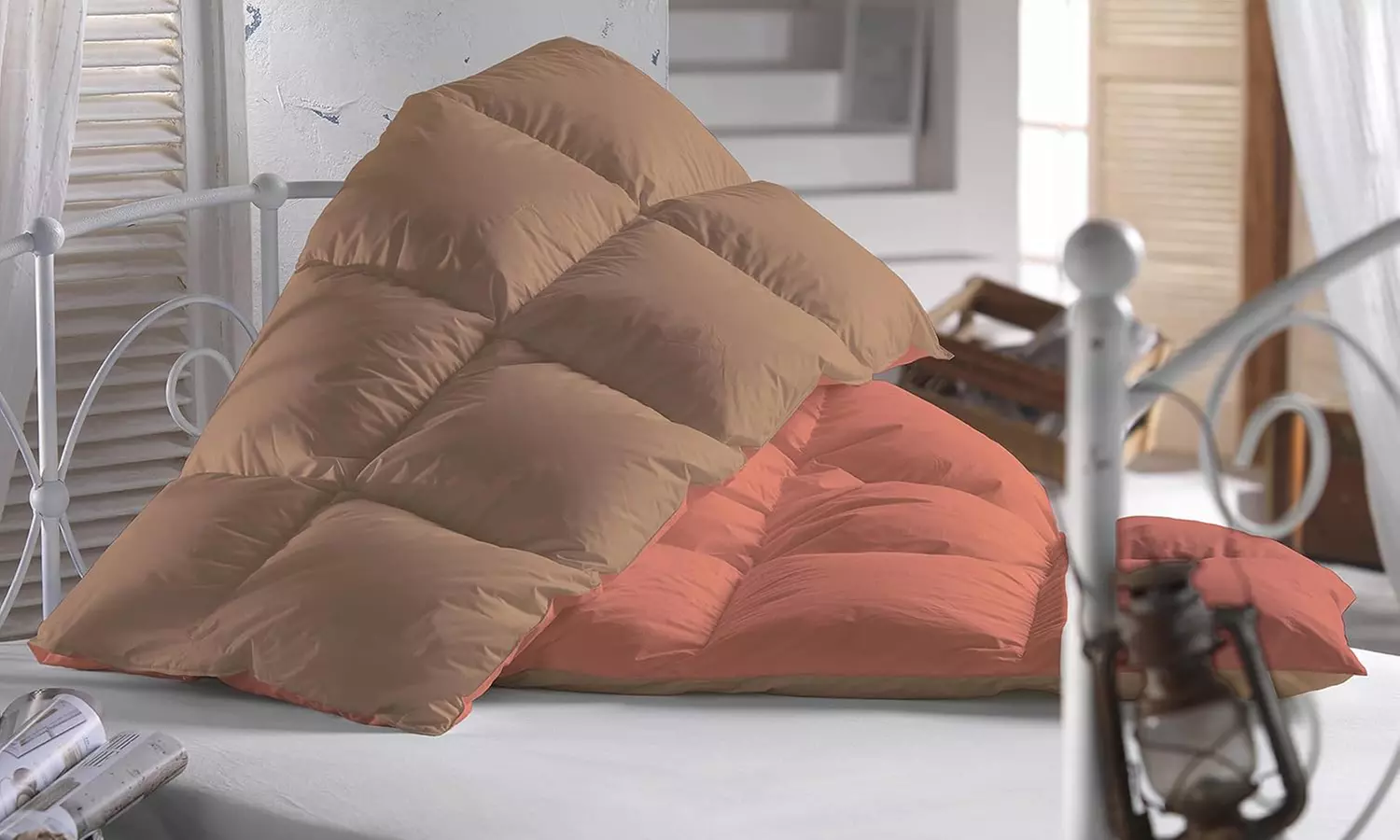 Couette d’hiver réversible avec 90% plumes d’oie