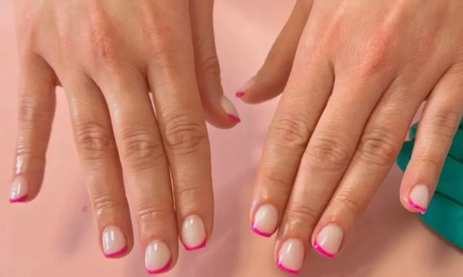 Beauté des mains et / ou pieds avec vernis semi-permanent à Cachan