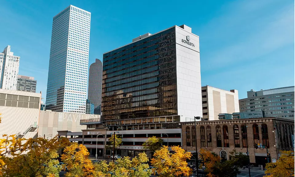 Stylish 4-Star Hotel at Denver Downtown - Book Now!