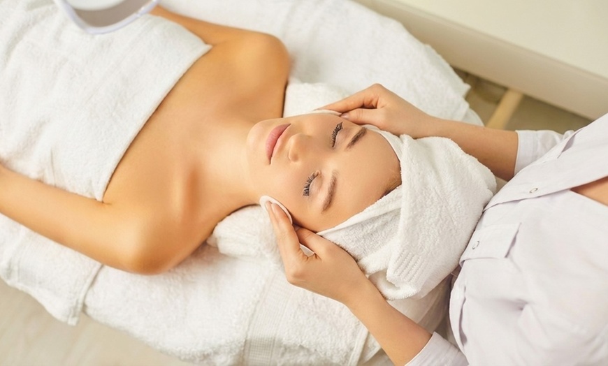 Image 3: Facial Balancing Treatments for Smoother Tighter Youthful Skin