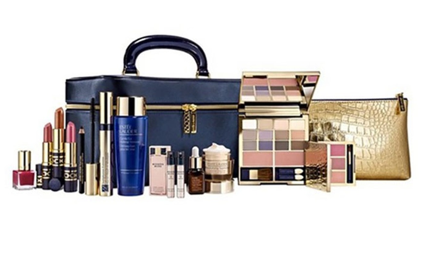 Image 5: Estee Lauder Make-Up Gift Sets