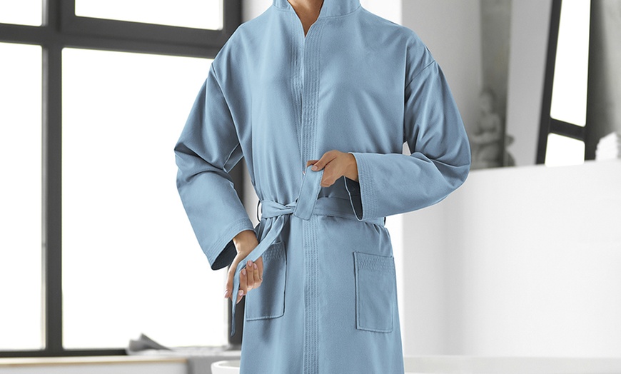 Image 5: Sneldrogend microfiber badjas met capuchon