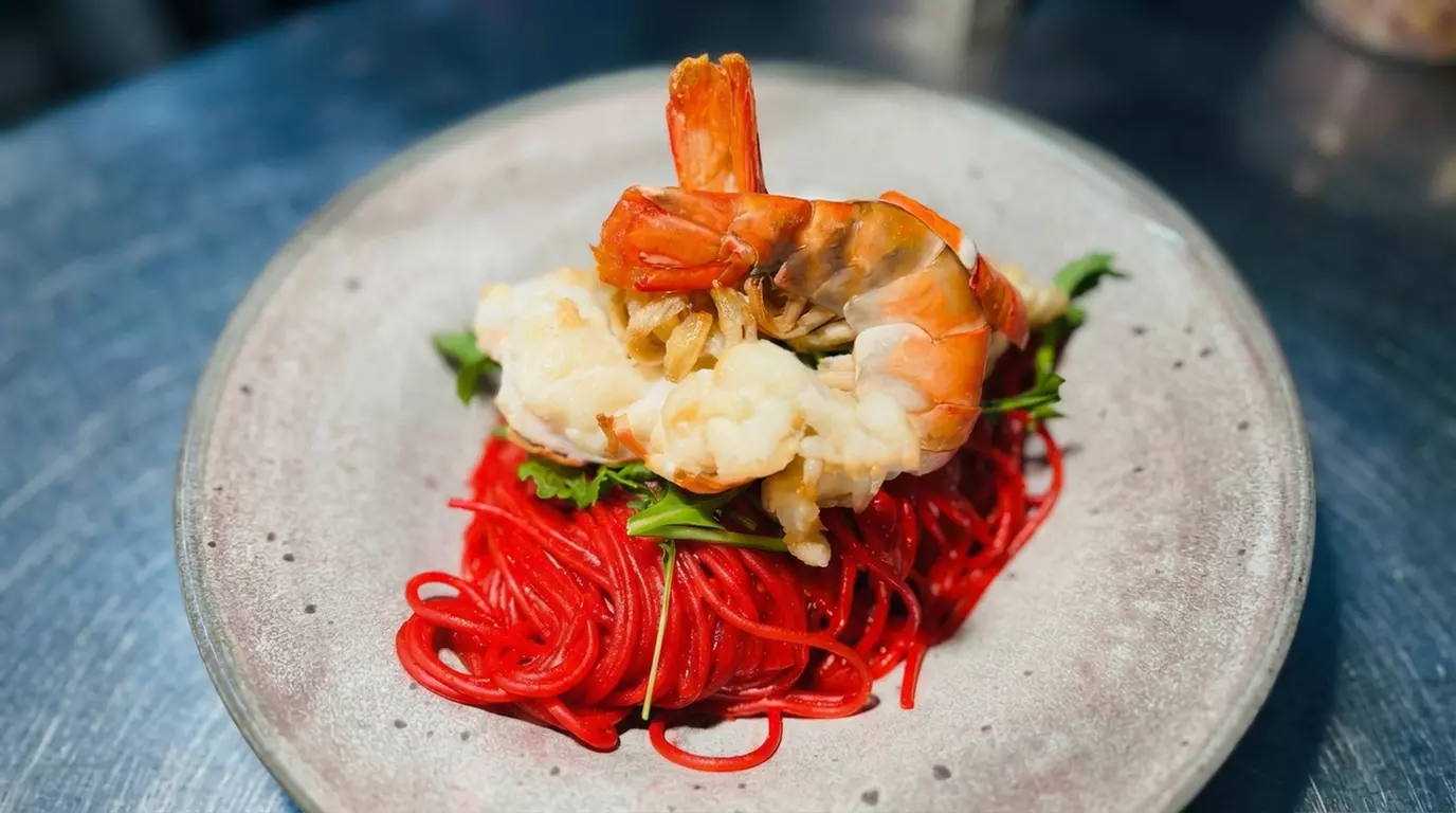 Romantisches 3-Gänge-Menü inkl. Aperitif für 2 oder 4 Personen - Mediterrane & deutsche Küche (bis 34% sparen) - Primary Image