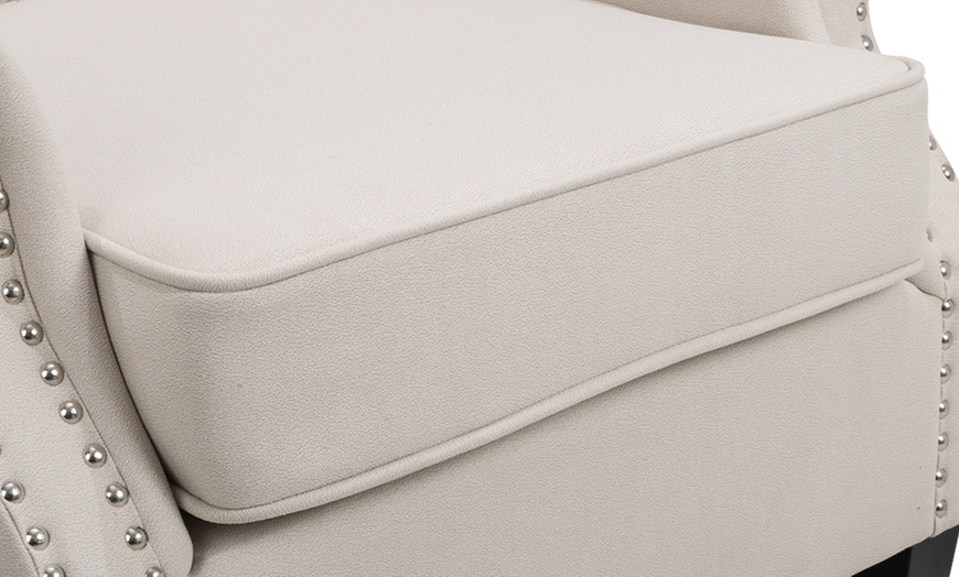 Image 5: Living And Home Elegant Tufted Upholstered Armchair
