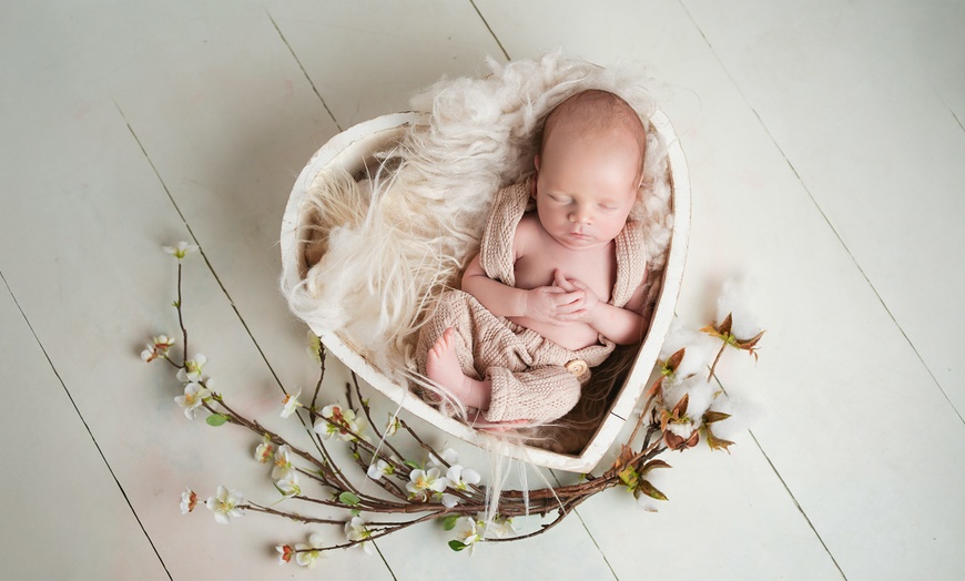 Image 4: Treasure Tiny Details: Newborn Studio Photoshoot with Prints