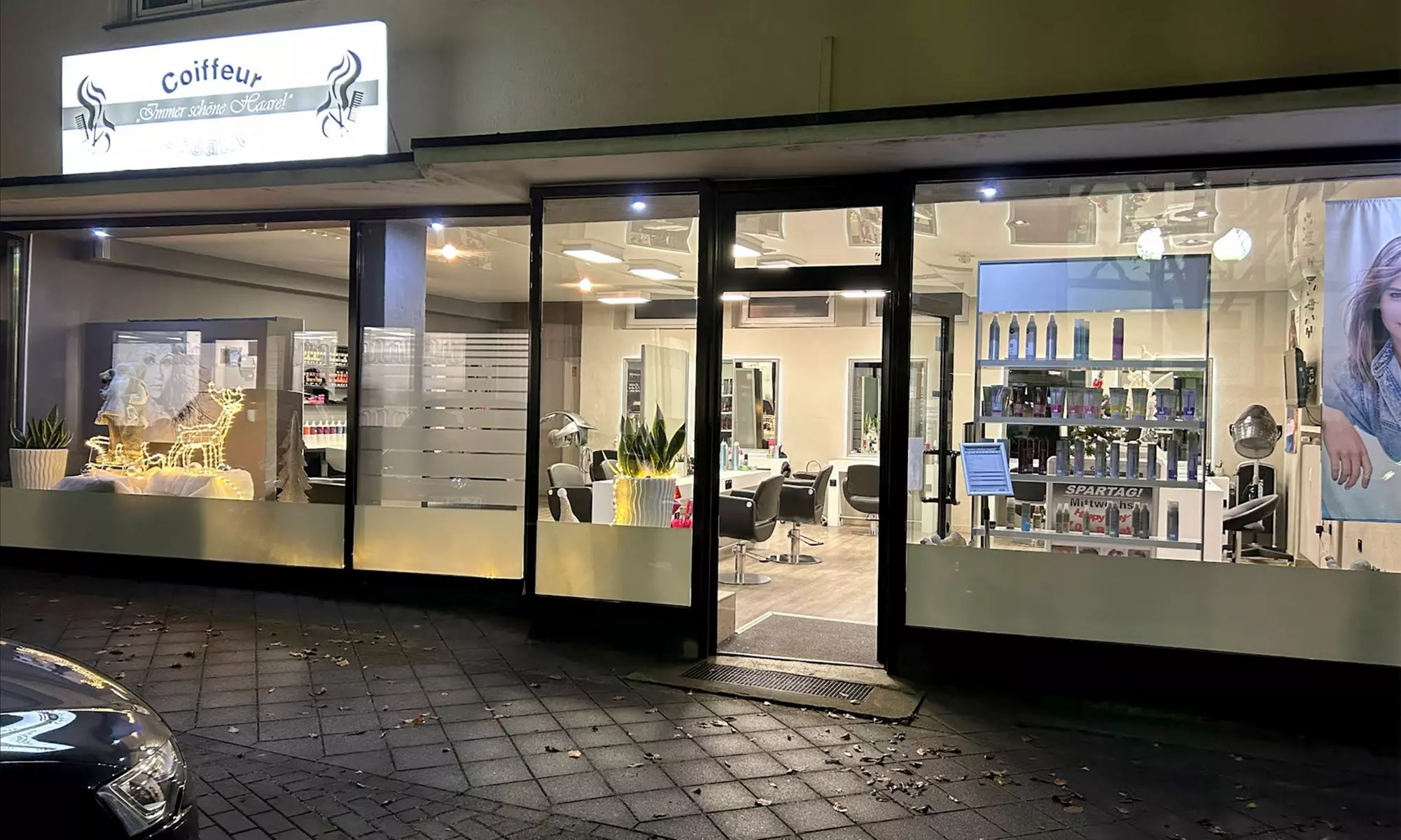 Seidenfadenlifting, Gesichtsbehandlung, Microneedling / Hyaluron Boost