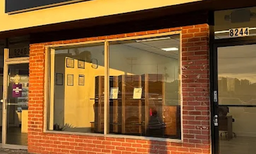 Image 5: Unwind with a 60 or 90 Minute Swedish, Deep Tissue Massage, or Cupping