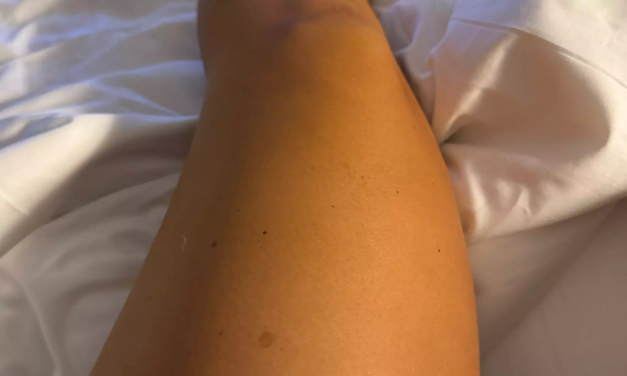 One Express Glow with Collagen Drops and Spray or Lux Glow Spray Tan