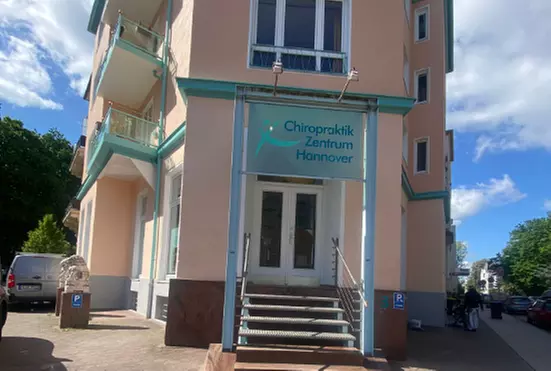 50-70 Min. Weihnachtsglow: HydraBoost-Gesichtsbehandlung für 1 Person