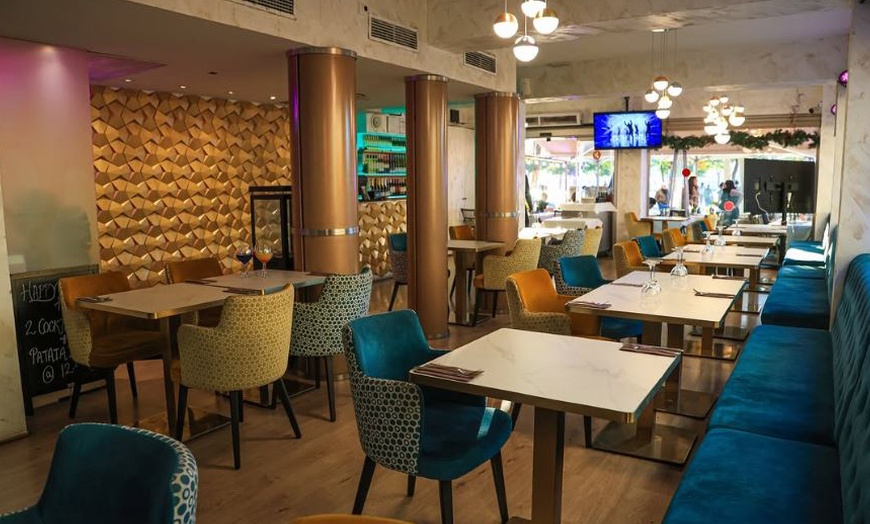 Image 4: Menú de arroces, fideuá o marisco para 2 o 4 cerca de la playa