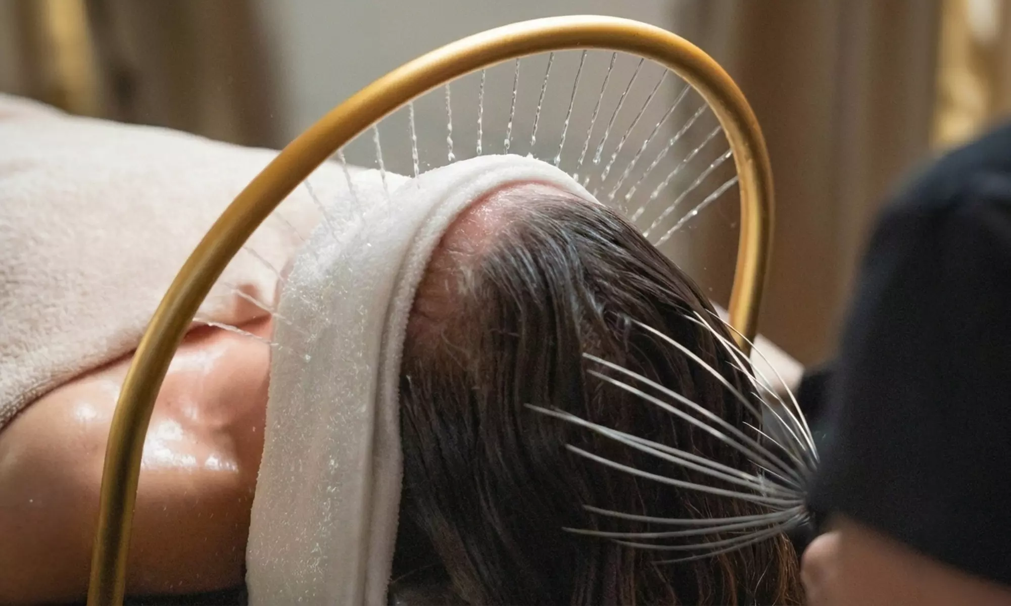 Relaxation totale : Head Spa japonais pour cuir chevelu et visage