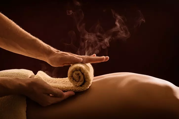 Up to 67% Off on Couples Massage- Twelvetree 