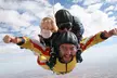 Salto en paracaídas en tándem para 1 o 2 personas desde 159 € en Skydive Lillo - Image 2