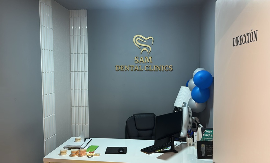 Image 5: Limpieza bucal, flúor, diagnóstico o curetaje con limpieza y revisión
