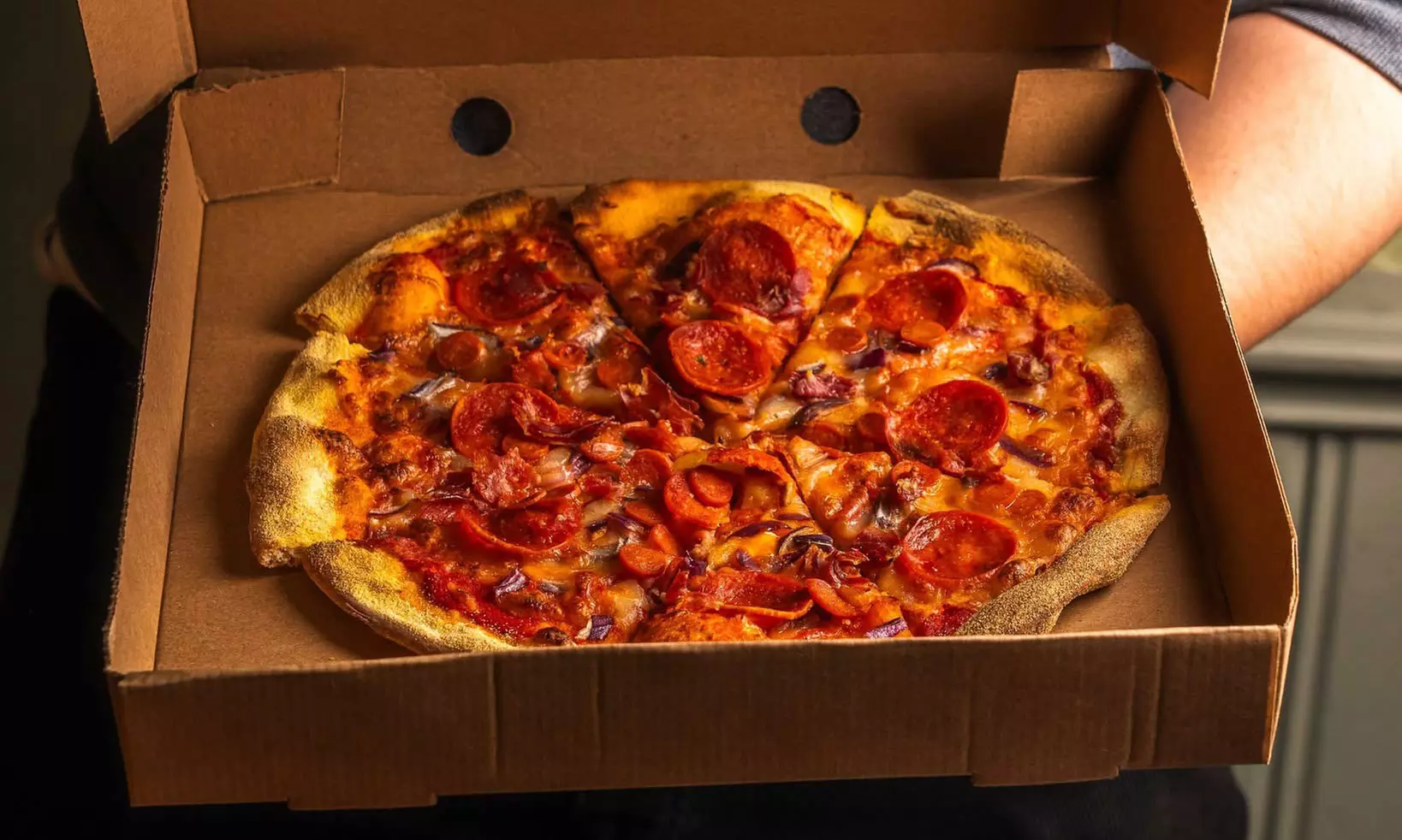 Stonehouse Pizza & Carvery | 2 Course for 2 & Up to 2 Children