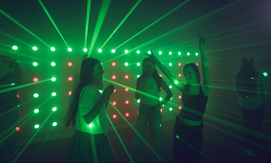 Image 4: Experience Virtual Reality Games with Dreamskape Immersive Pass