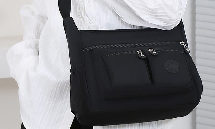 Image 2: Women's Large Capacity Shoulder Bag