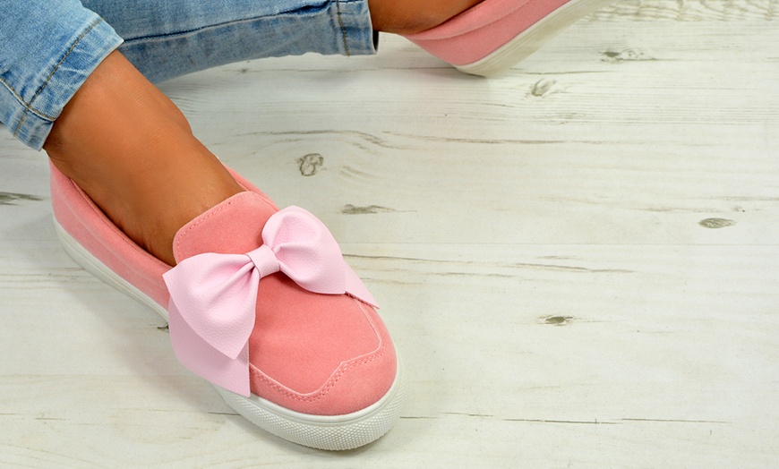 Image 15: Women's Bow Sneakers