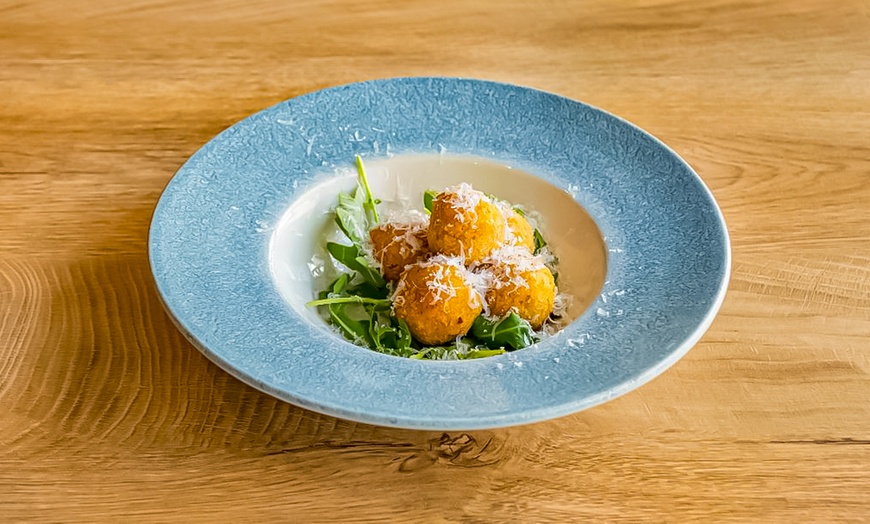 Image 3: Starter, Any Gourmet Pizza & Soft Drink or Glass of Wine for 1, 2 or 4