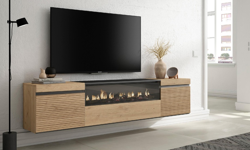 Image 16: Mueble para TV con acabado en roble y opción a chimenea eléctrica