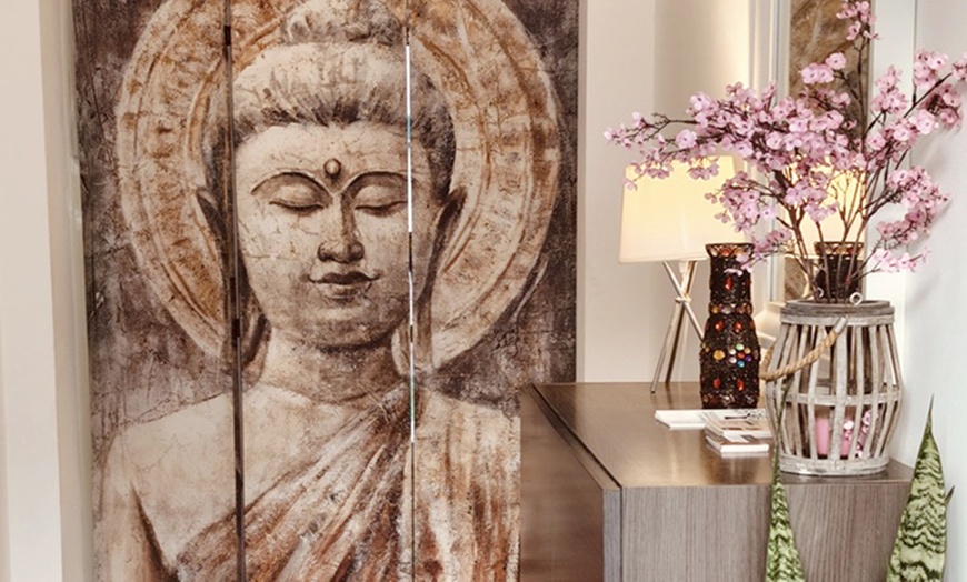 Image 4: Masaje a elegir de 60 o 75 minutos con aromaterapia para 1 persona