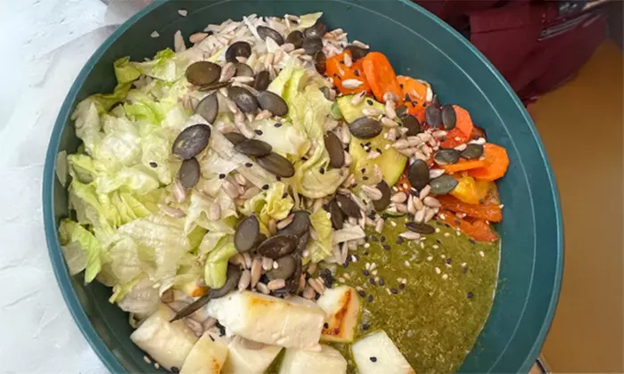 Curry Bowl mit Getränk für 1, 2 oder 4 Personen mitten in Berlin