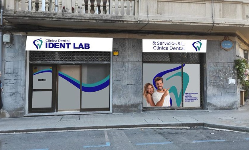 Image 3: Colocación de prótesis dental acrílica completa en 1 o 2 arcadas