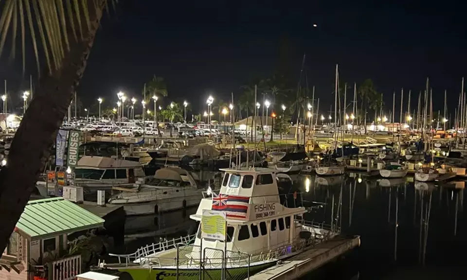One 1.5-Hour Waikiki Fireworks Cruise for One (Fridays at 6:45 pm)