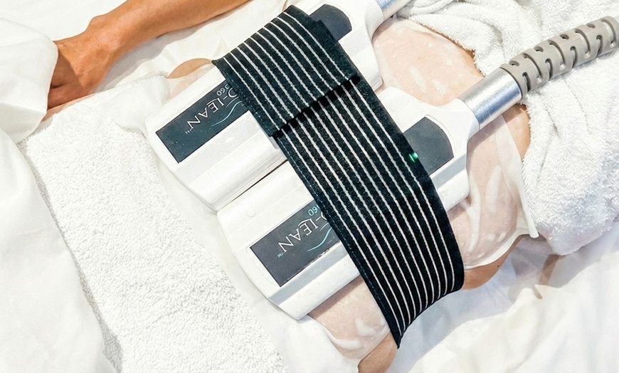 Image 2: CryoLipo-EMS: Skin-Tightening, Cellulite Reduction, Fat Eliminator