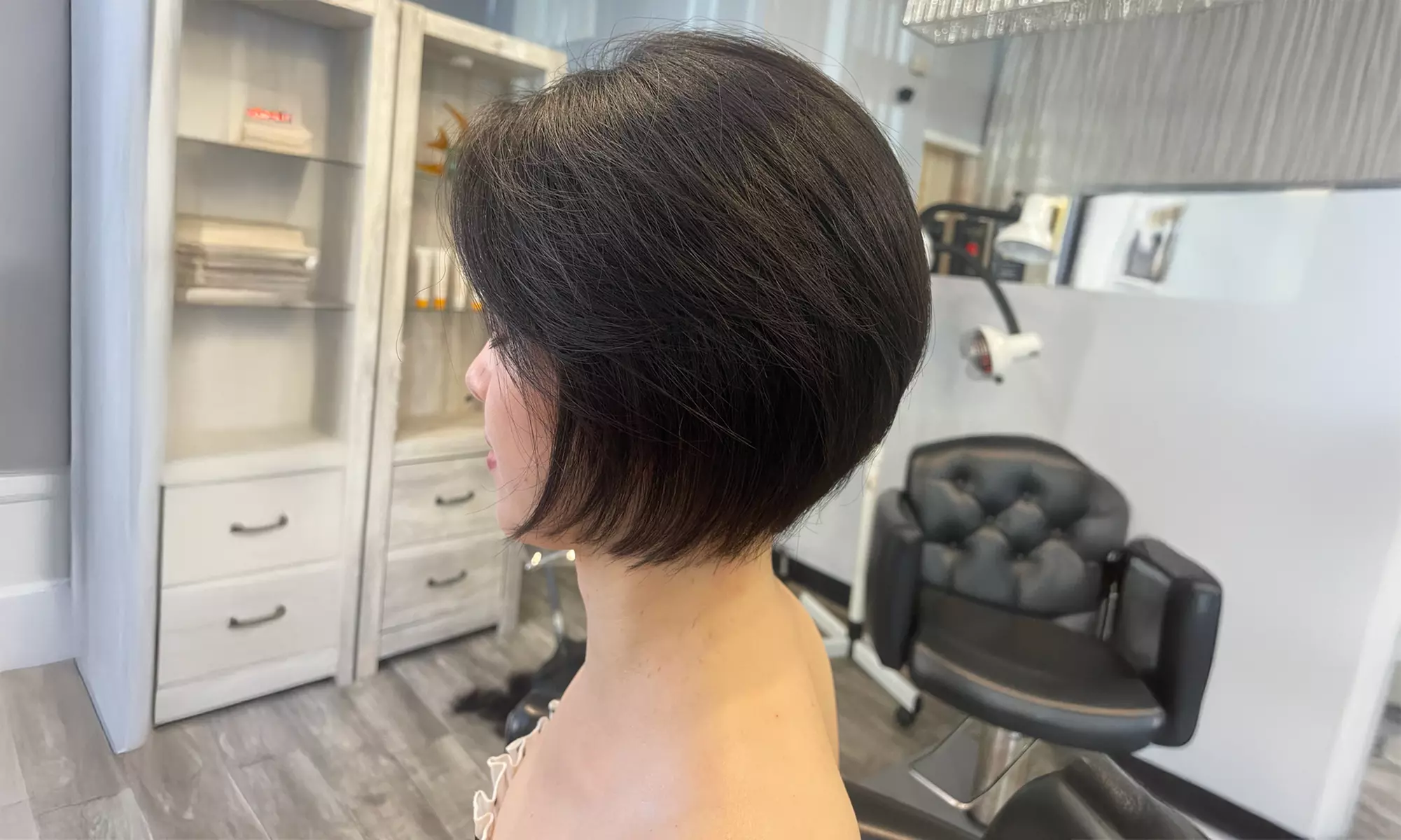 Luxurious Highlights, Haircut, and Deep Conditioning Treatments