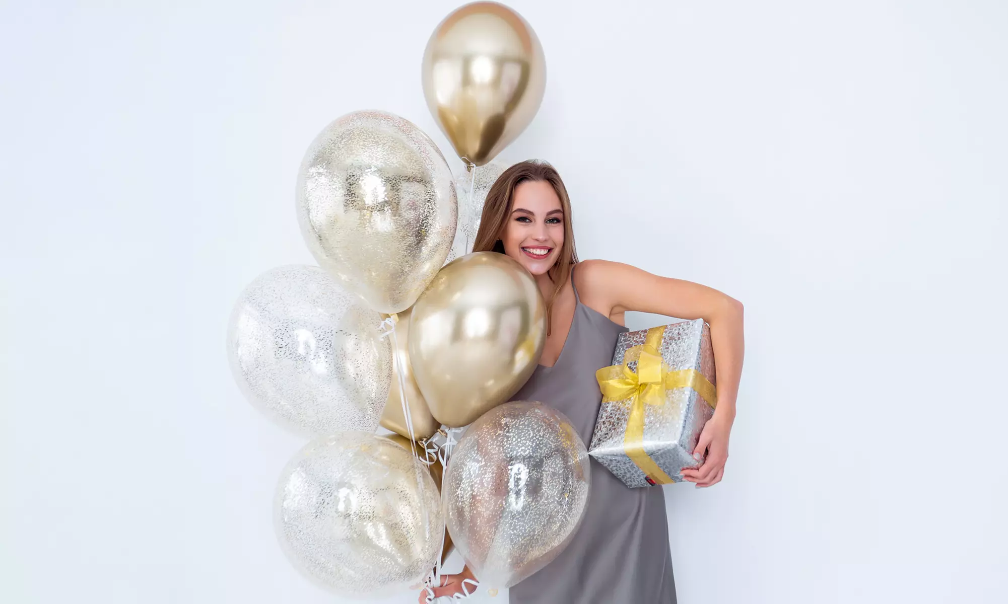 Shooting studio Saint-Valentin, anniversaire, pré-mariage ou EVJF d'1h à Montreuil (jusqu'à 90% de remise) - Second Medium