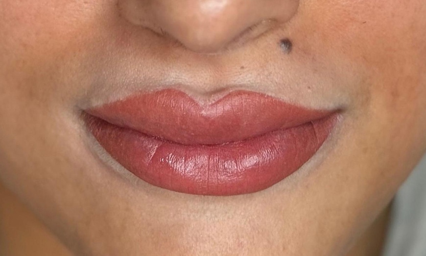 Image 3: Permanent Make-up für Lippen & Brows: Zum Verschenken/Selbstverwöhnen