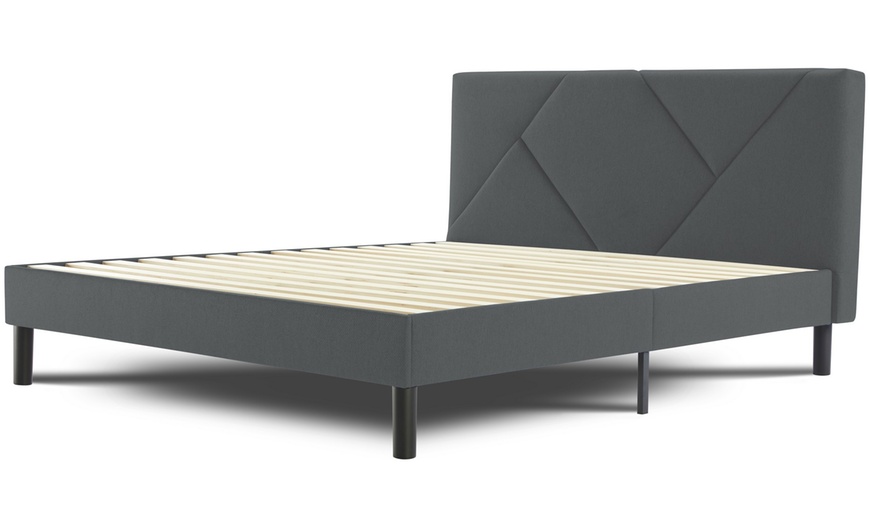 Image 22: Lit en tissu "Ric"