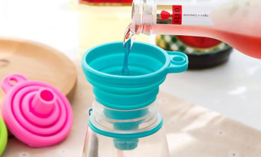 Image 2: Up to 4 Space-Saving Collapsible Kitchen Funnel