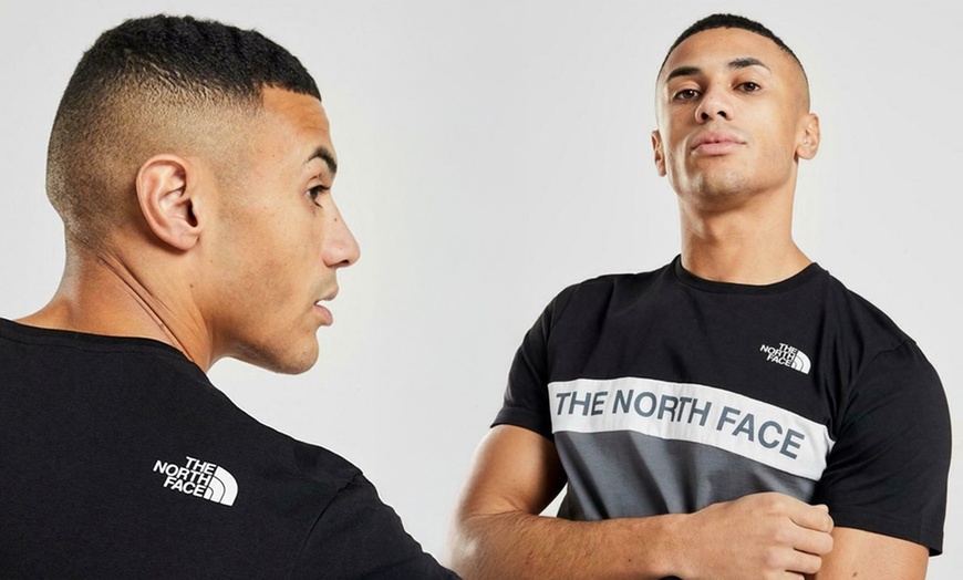 Image 5: The North Face Men's Woven Colour Block T-Shirt