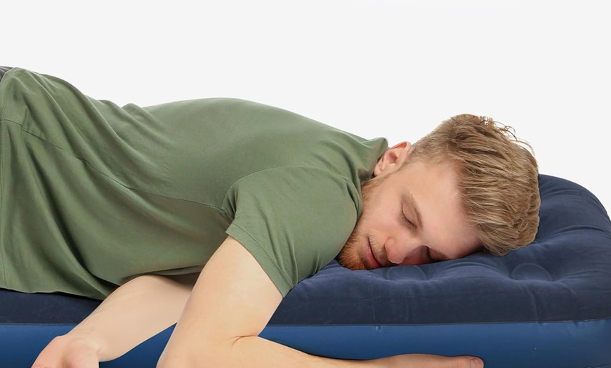 Image 11: Outsunny Inflatable Air Bed in Various Size and Features