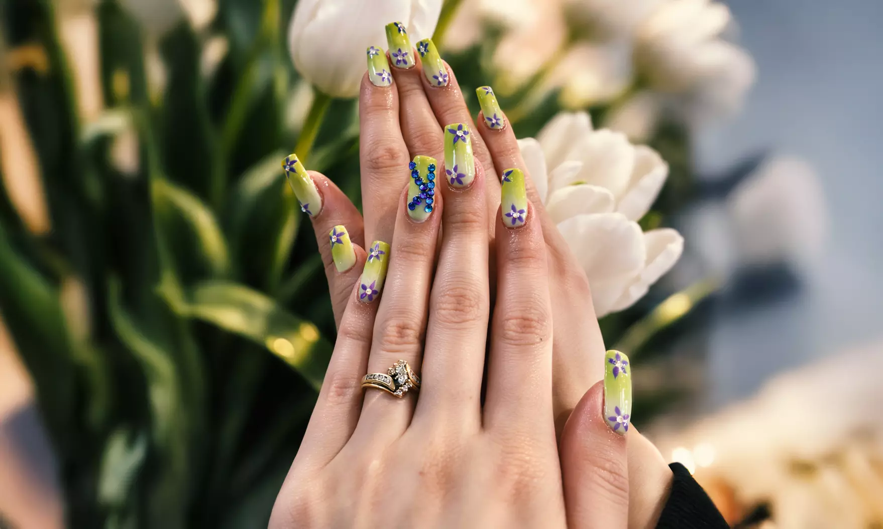 Get Shellac Manicure, Luxury Pedicure, Dipping Nail Set, & More